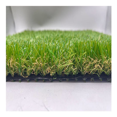 Kunstgras omringend zwembad voor uw tuin